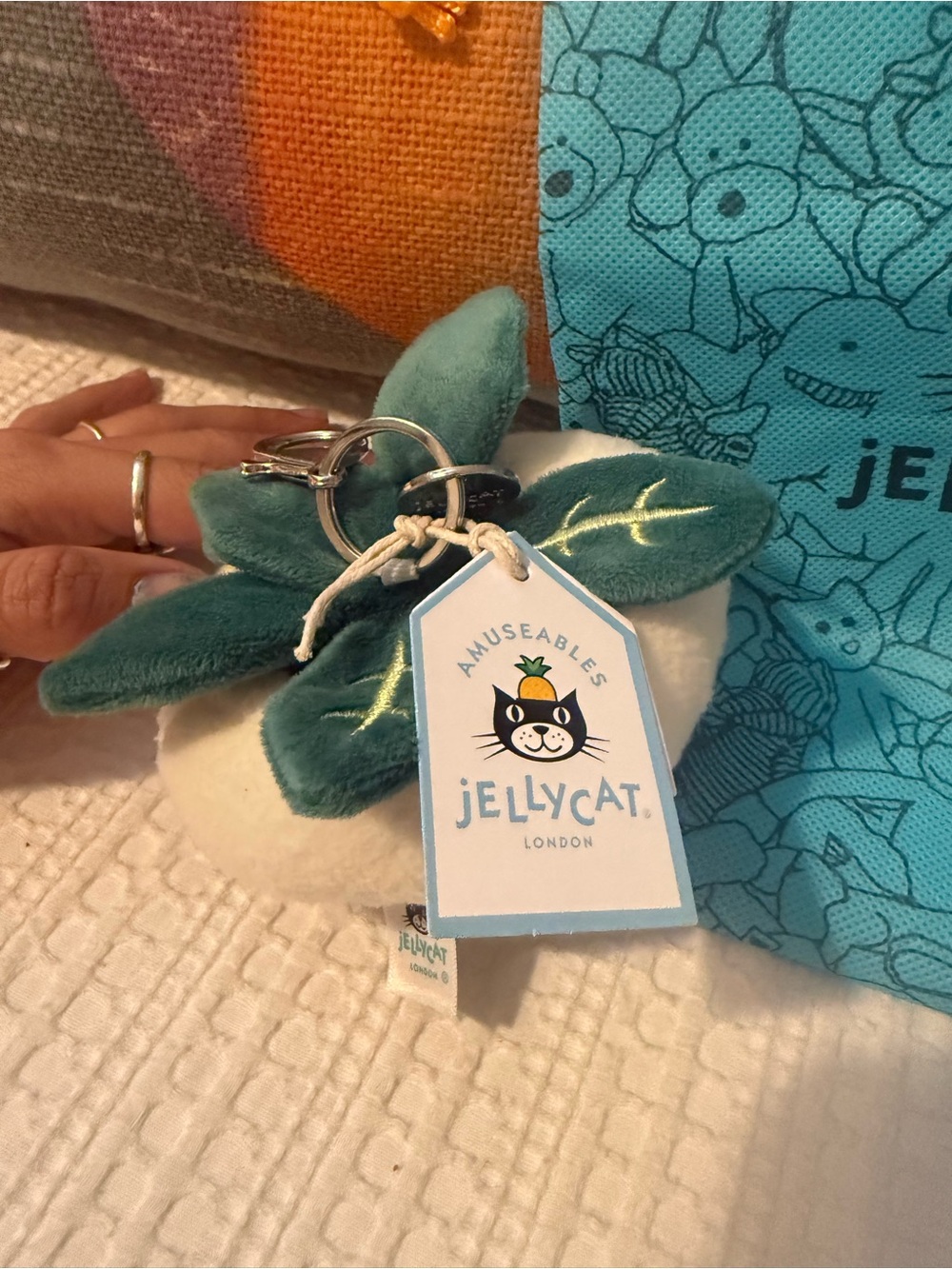 Jellycat Amusable Skull Planter Keychain - Picture 4 of 5